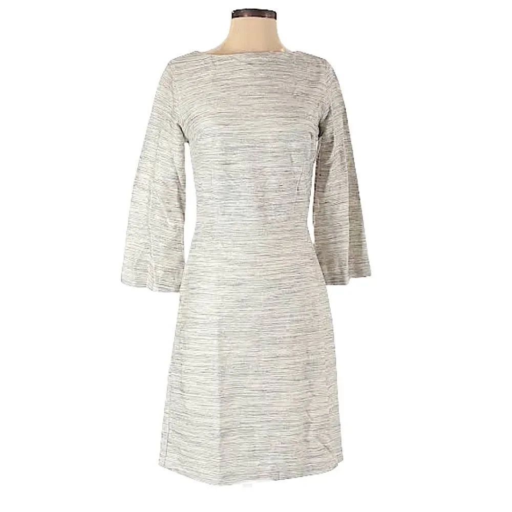 Old Navy Long bell Sleeve fitted ivory Heathered gray short old money M